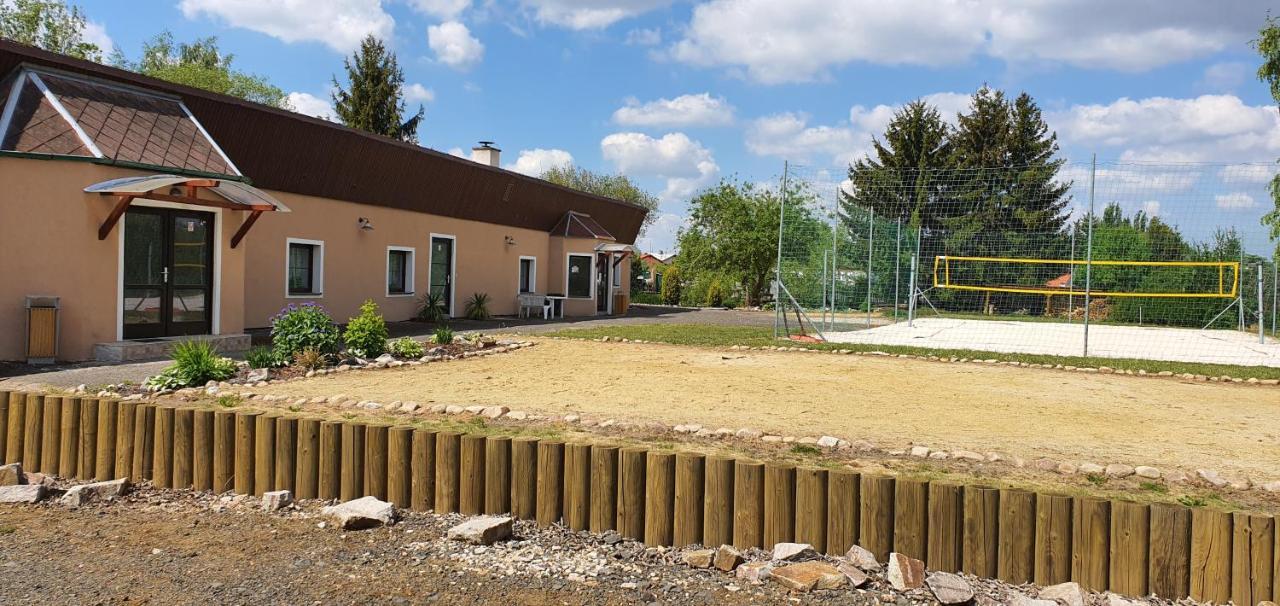 Penzion A Hospudka U Anny Nové Sedlo Exterior foto